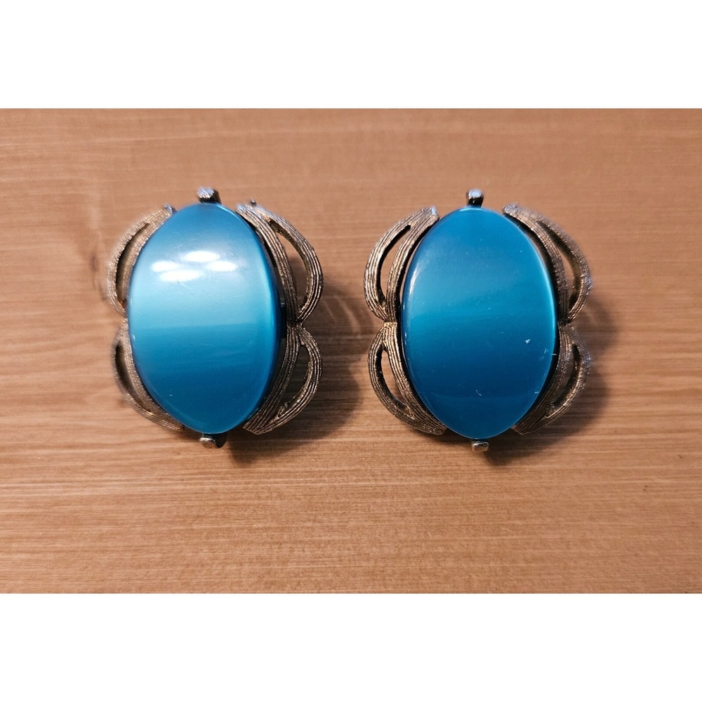VINTAGE PAT PENDING SILVER AND‎ Turquoise Blue CLIP-ON EARRINGS - UNIQUE
